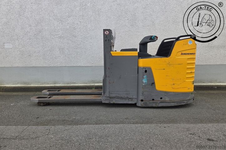 Komisjoner dwupoziomowy Jungheinrich ERD 220