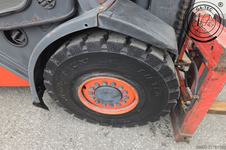 Chariot élévateur à fourche diesel Linde H30D