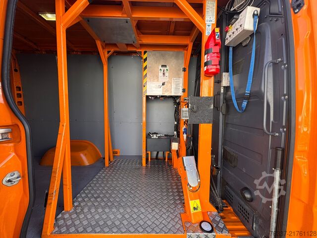 Werkplatform Mercedes-Benz Sprinter 516 Steiger France Elevateur142