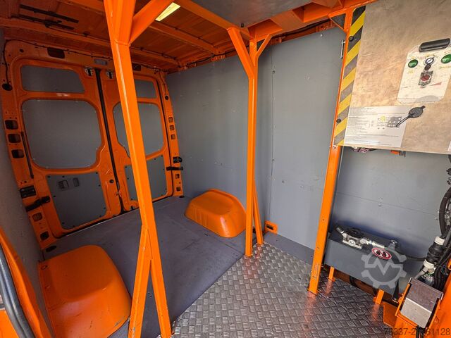 Werkplatform Mercedes-Benz Sprinter 516 Steiger France Elevateur142