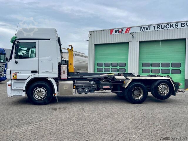 Hook arm system Mercedes-Benz Actros 2541 493099 km original,  3 pedals,