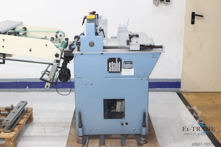 Automatic Signature Punching Machine / Automatische Stanzmaschine JAMES BURN Lhermite EM 520
