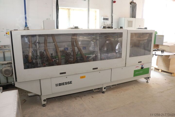 Kenar bantlama makinesi BIESSE JADE 240