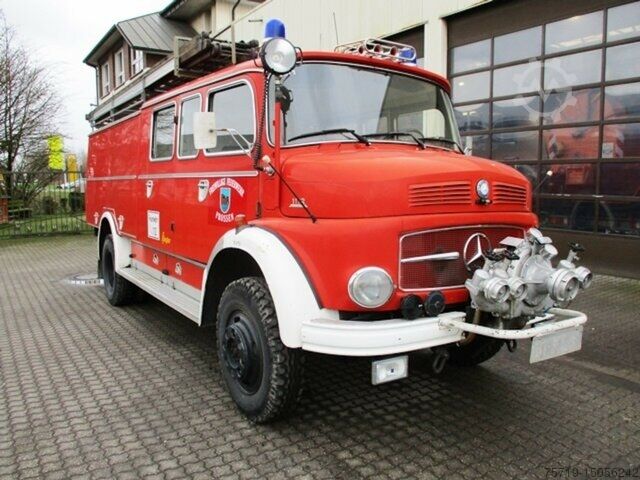 Vintage car Mercedes-Benz 1113 4x4 LF 16 TS Feuerwehr