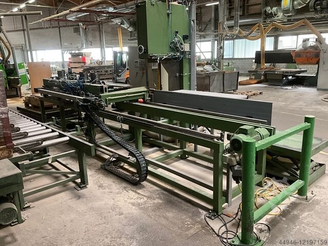 Band saw with feeding table HEMA UH900