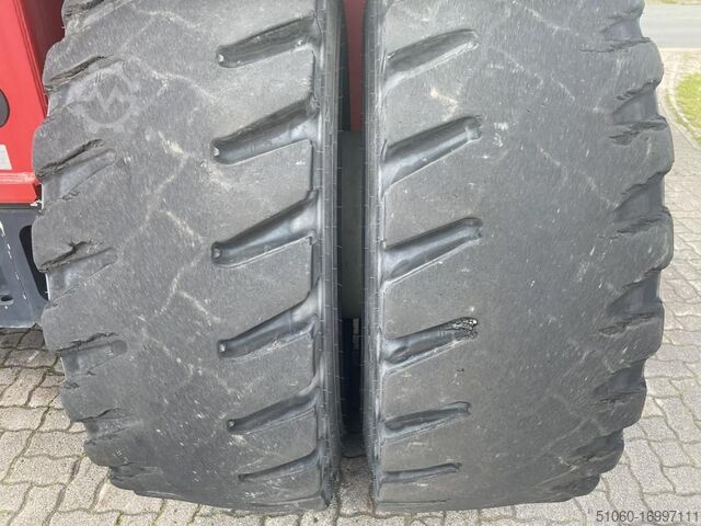 Volle container reachstacker Kalmar DRG450-60C5