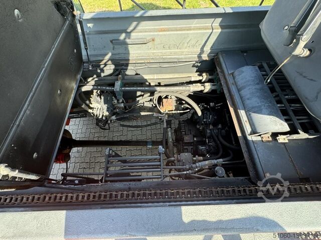 Full-container reach stacker Linde C4234TL