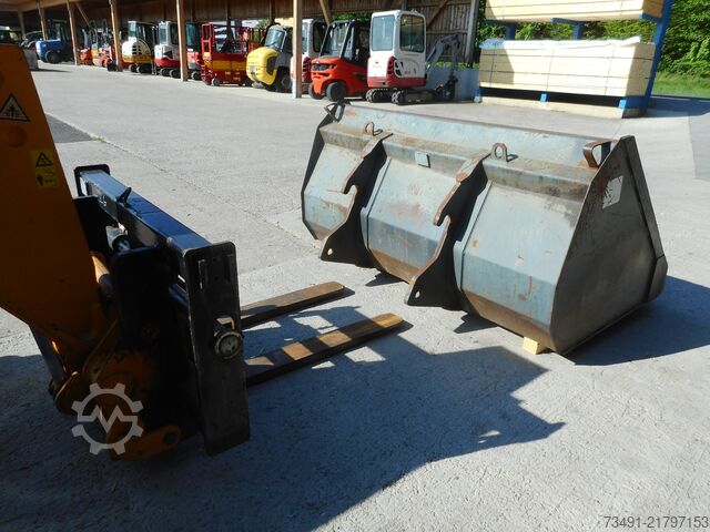 Teleskopický nakladač JLG 4013