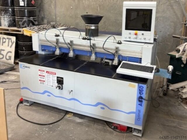 Horizontale boor- en deuvelinzetmachine met doorvoer WEEKE OPTIMAT ABD060/12/NA