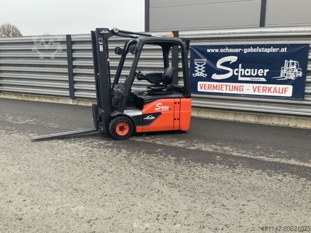 Elektrisk 3 -hjulet gaffeltruck Linde E16-02