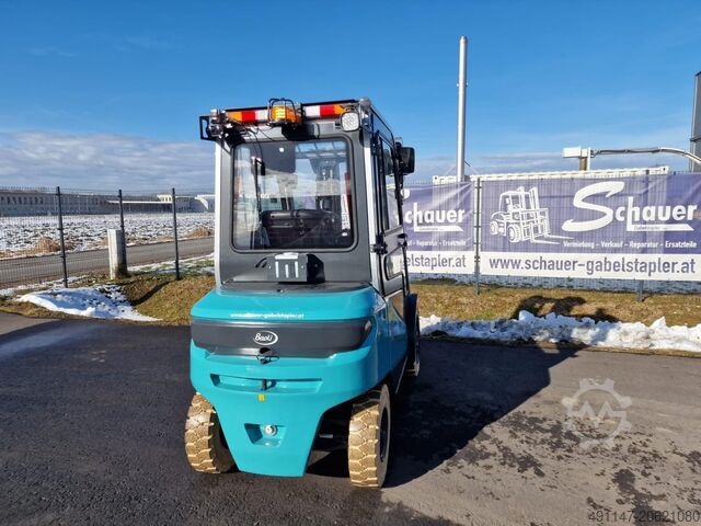 Carretilla eléctrica de 4 ruedas Baoli KBE 35 G1