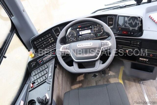 Bus interurbain Iveco Evadys 12m / Rear door / 3-point seat belts / N...