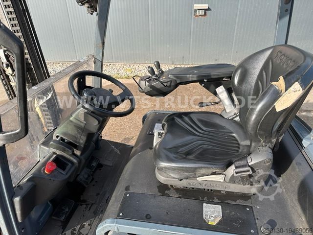 Front loader forklift TOYOTA 16 T 48V Elektro Lithium-Ionen Batterie