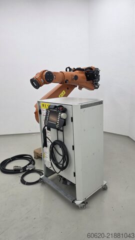 Robô industrial KUKA KR 270-2 + (V)KRC2 ed05