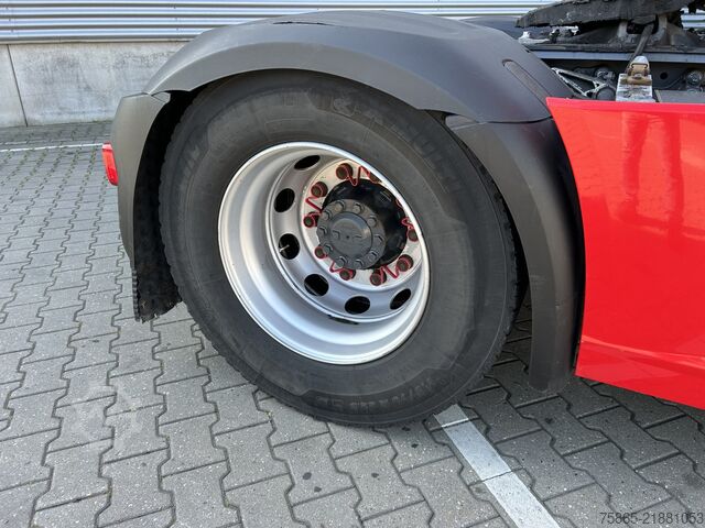 Standart-SZM DAF XF 450 FT Space Cab / 820 dkm / Tacho V2 / Nigh...