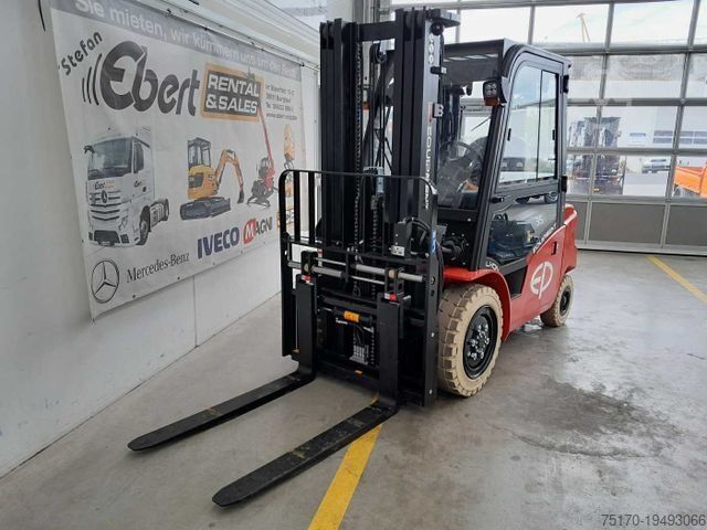 Voorlader vorkheftruck EP Equipment EFL353 / 3,5T / Triplex: 4,80m /ZVG