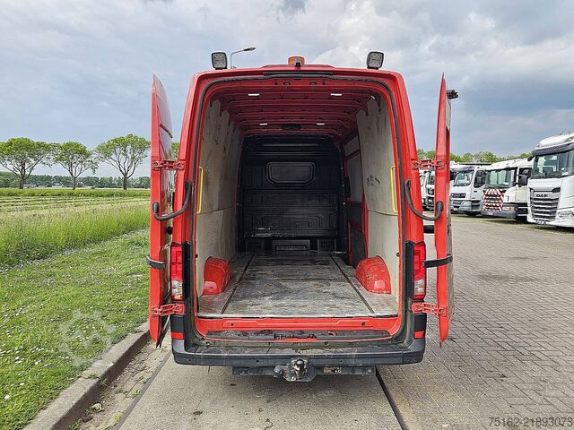 Kombi med högt tak M.A.N. TGE 3.180 4X4 4MOTION L3H3!