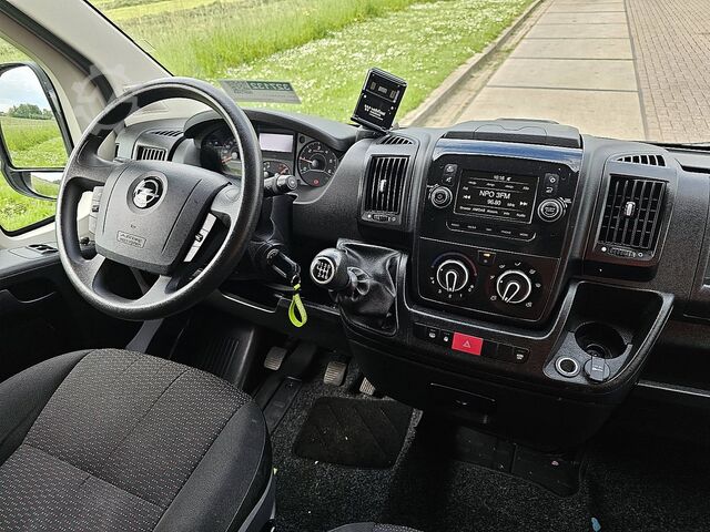 Resväska OPEL MOVANO 2.2 Bakwagen Laadklep!