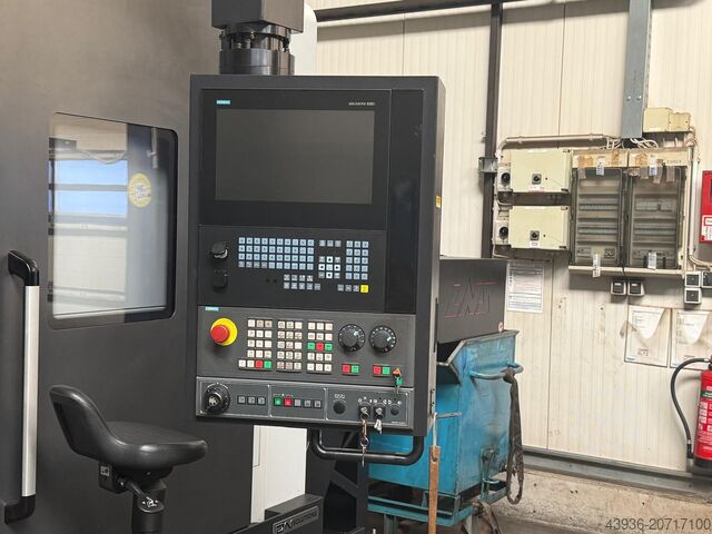 CNC Lathe with c-axis DOOSAN - PUMA 700 DOOSAN Puma 700 M