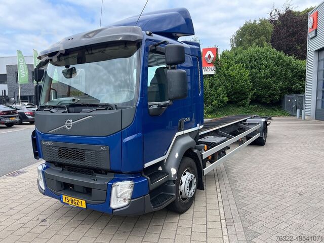 Chassi med hytt Volvo FL 280  4x2 LL E6 16 ton /AIRCO / VOL LUCHTGEVE...