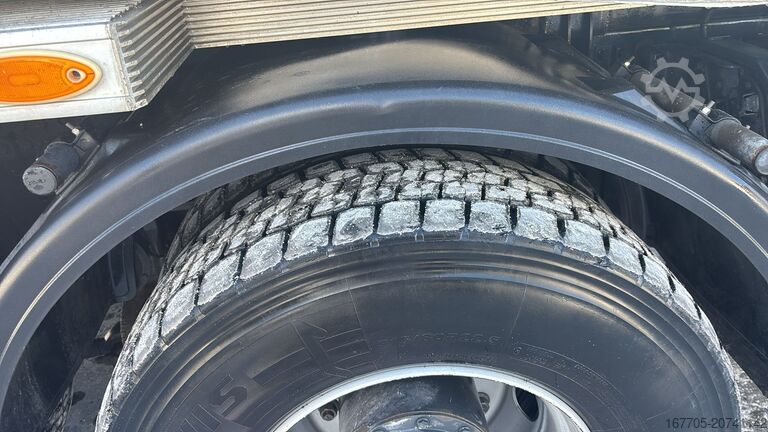 Otomatik beton pompası Mercedes-Benz Arocs 3246