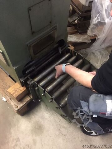 Automatyczna wykrawarka Haulick & Ross RVD 100