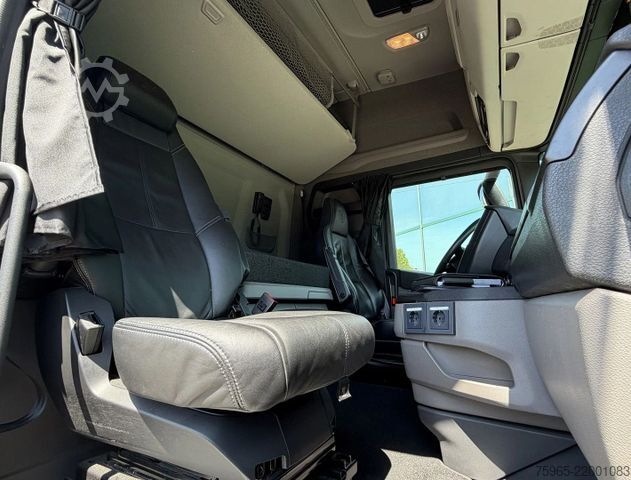 Standard trækkerunit SCANIA S460 SUPER RETARDER FULL AIR FULL OPTONS 2x TANK