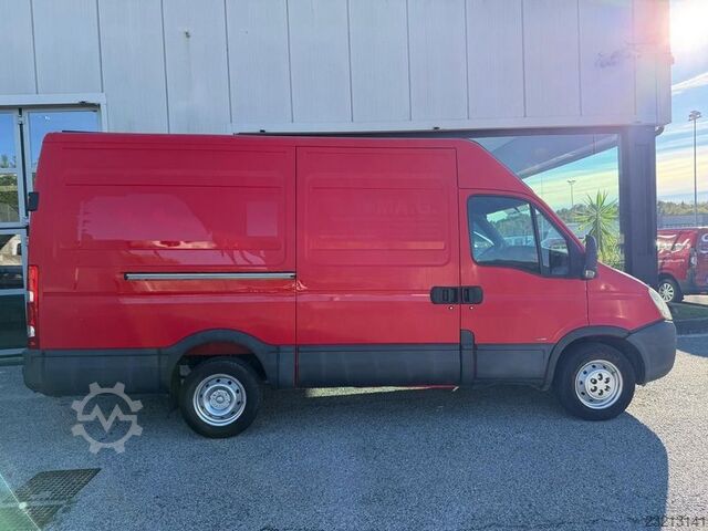 Caminhão para fins especiais Iveco Daily