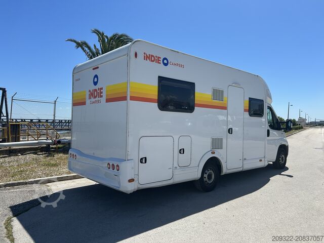 Caravan/camper Fiat Ducato Carasuite 650 MF | 5 posti letto | Semintegrato