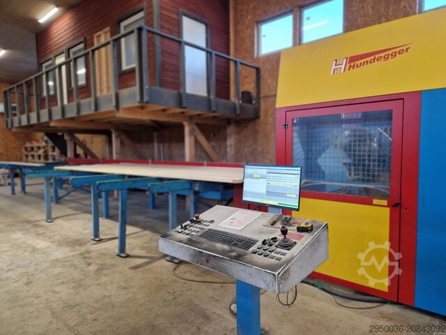 Throughfeed machining center Hundegger SC-3