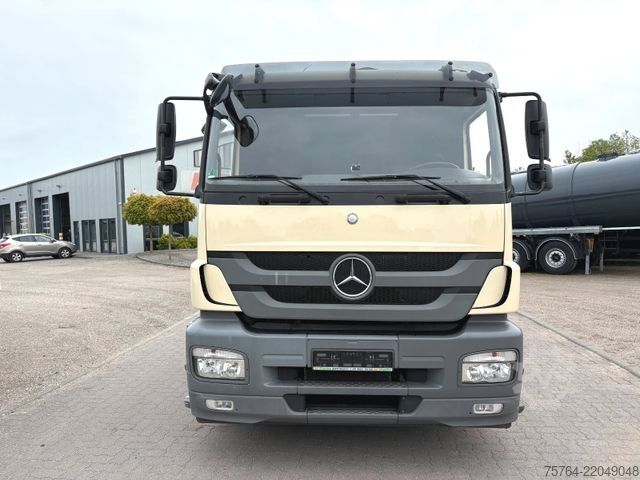 Platós teherautó MERCEDES-BENZ 1833 Axor / HIAB 122-3 / 7m Pritsche / 1. Hand