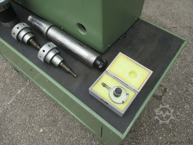 Förinställningsapparat SOMET SDJ 300Werkzeugvoreinstellgeraet