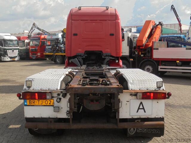Chassis met cabine Scania R470 + 6X2 + PTO