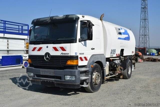 Veegmachine Mercedes-Benz Atego 1828 Bucher Schörling Optifant 70 Klima