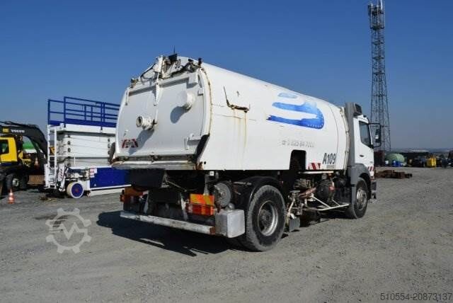 Veegmachine Mercedes-Benz Atego 1828 Bucher Schörling Optifant 70 Klima