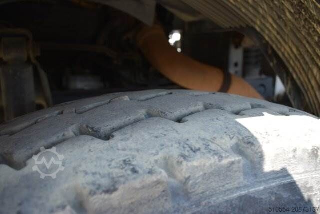 Veegmachine Mercedes-Benz Atego 1828 Bucher Schörling Optifant 70 Klima