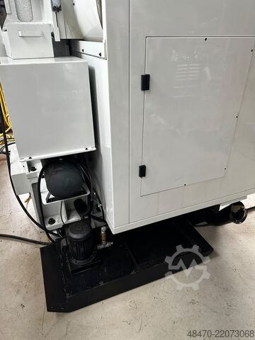 Vertikales Bearbeitungszentrum HURCO VM1