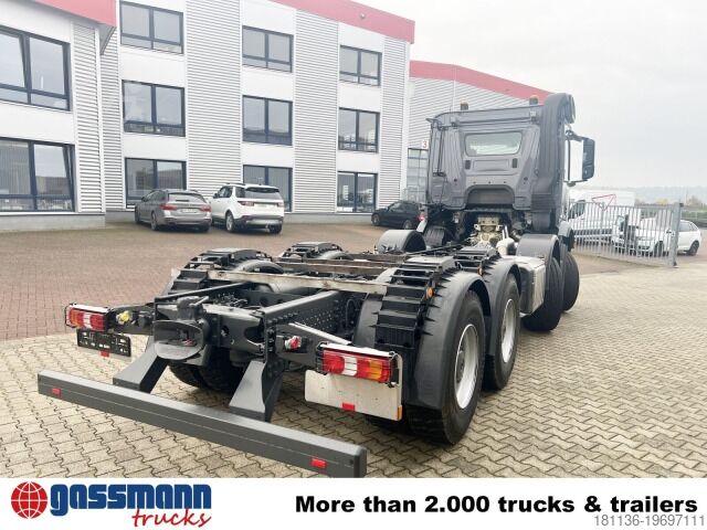 Chassi de caminhão Mercedes-Benz Arocs 3251 L 8x4/4, mit Motorabtrieb C plus NA