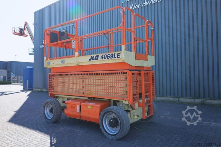 Ψαλίδι ανύψωσης JLG 4069LE Electric, 14.2m Working Height, 360kg Capac