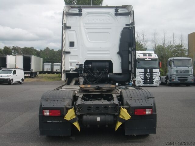 Standardni SZM Ford F-MAX 500 NAVI Alufelgen ACC