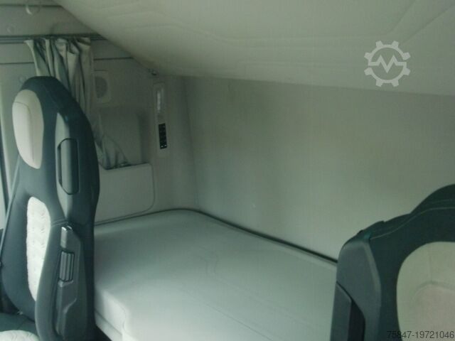 Standardni SZM Ford F-MAX 500 NAVI Alufelgen ACC