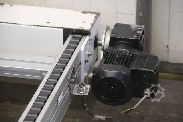 Dopravní pás 10 m/min unbekannt 2090 mm