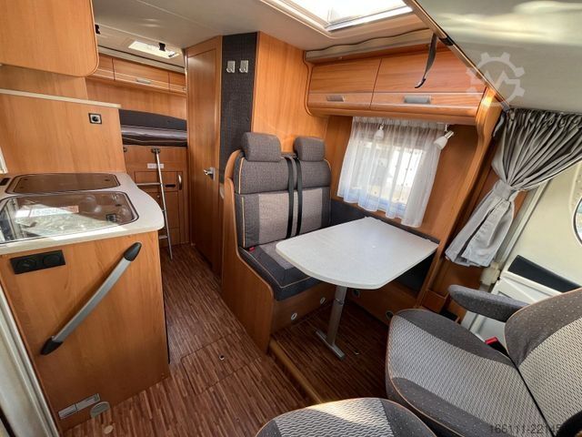 Integrált lakóautó DETHLEFFS Globebus I 001 - Hub/Festbett -  -