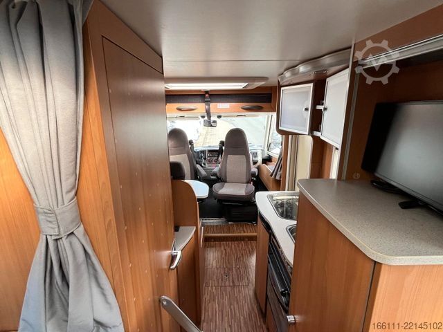 Integrált lakóautó DETHLEFFS Globebus I 001 - Hub/Festbett -  -