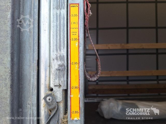 Nyitott ponyvás félpótkocsi Schmitz Cargobull Curtainsider Mega
