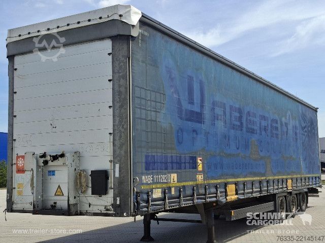 Nyitott ponyvás félpótkocsi Schmitz Cargobull Curtainsider Mega