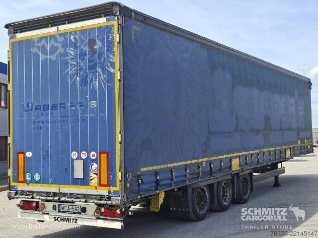 Nyitott ponyvás félpótkocsi Schmitz Cargobull Curtainsider Mega