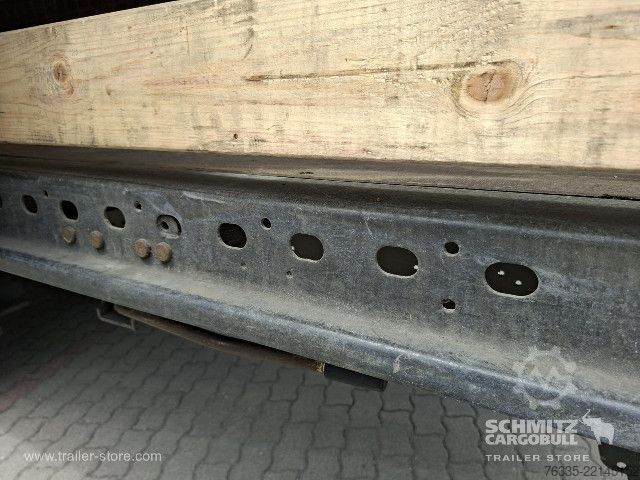 Nyitott ponyvás félpótkocsi Schmitz Cargobull Curtainsider Mega