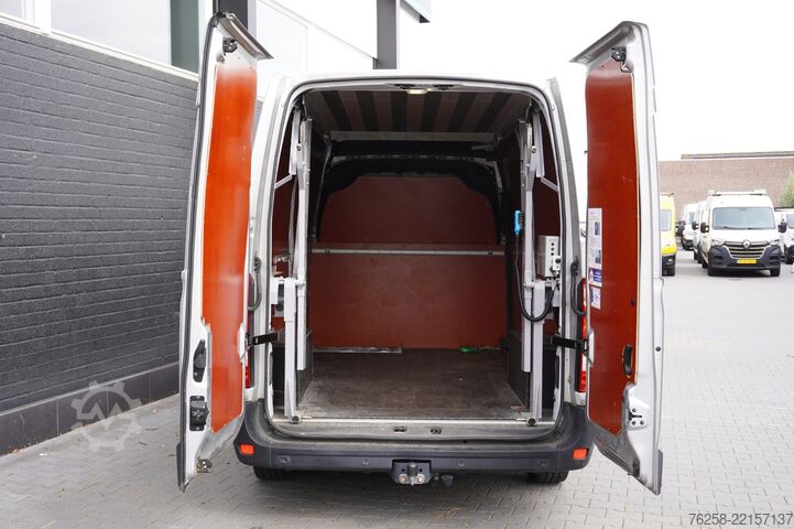 Furgão de painéis Renault Master 2.3 dCi 150PK L2H2 EURO 6 - Airco - Crui...
