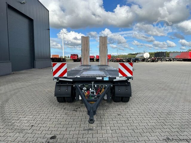 Bestelwagen autodrager Faymonville MAX600-S-4-8.90-U, 4 axles (2 + 2), hydraulic r...